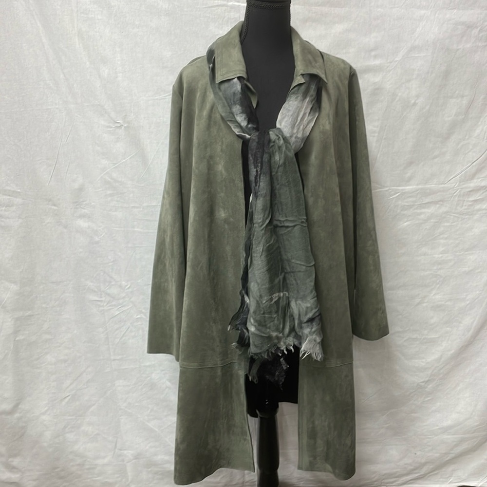 Philosophy moleskin/faux suede lightweight jacket w/scarf, size large, olive